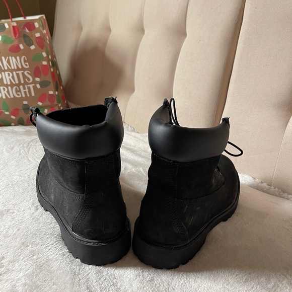 Black Timberland Boots - Picture 5 of 6
